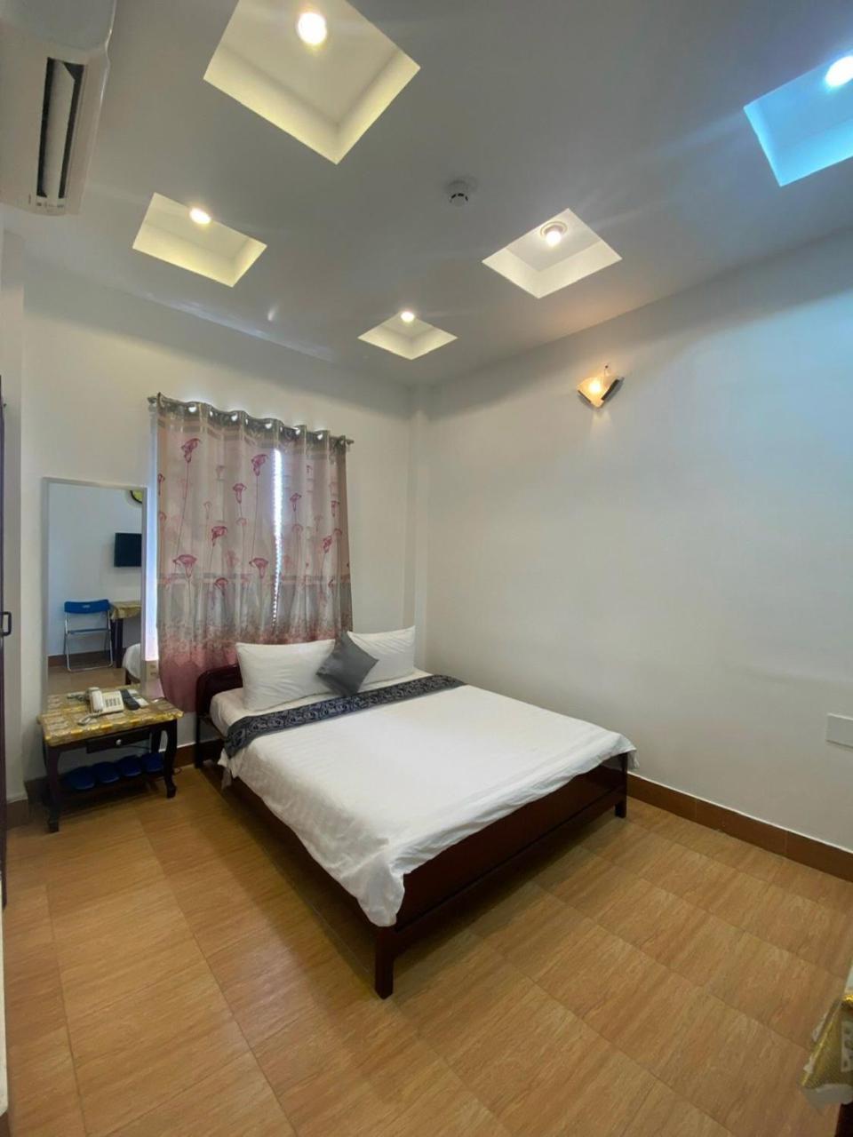 Du Hung 1 Hotel Ha Tien Exterior photo